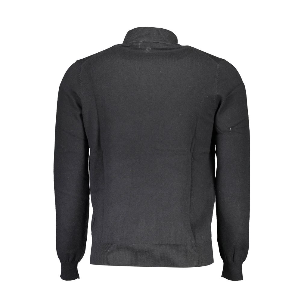 Sweater by North Sails for men in cotton black showcases an masterful silhouette, artfully detailed with a masterful and for a sophisticated, premium finish.