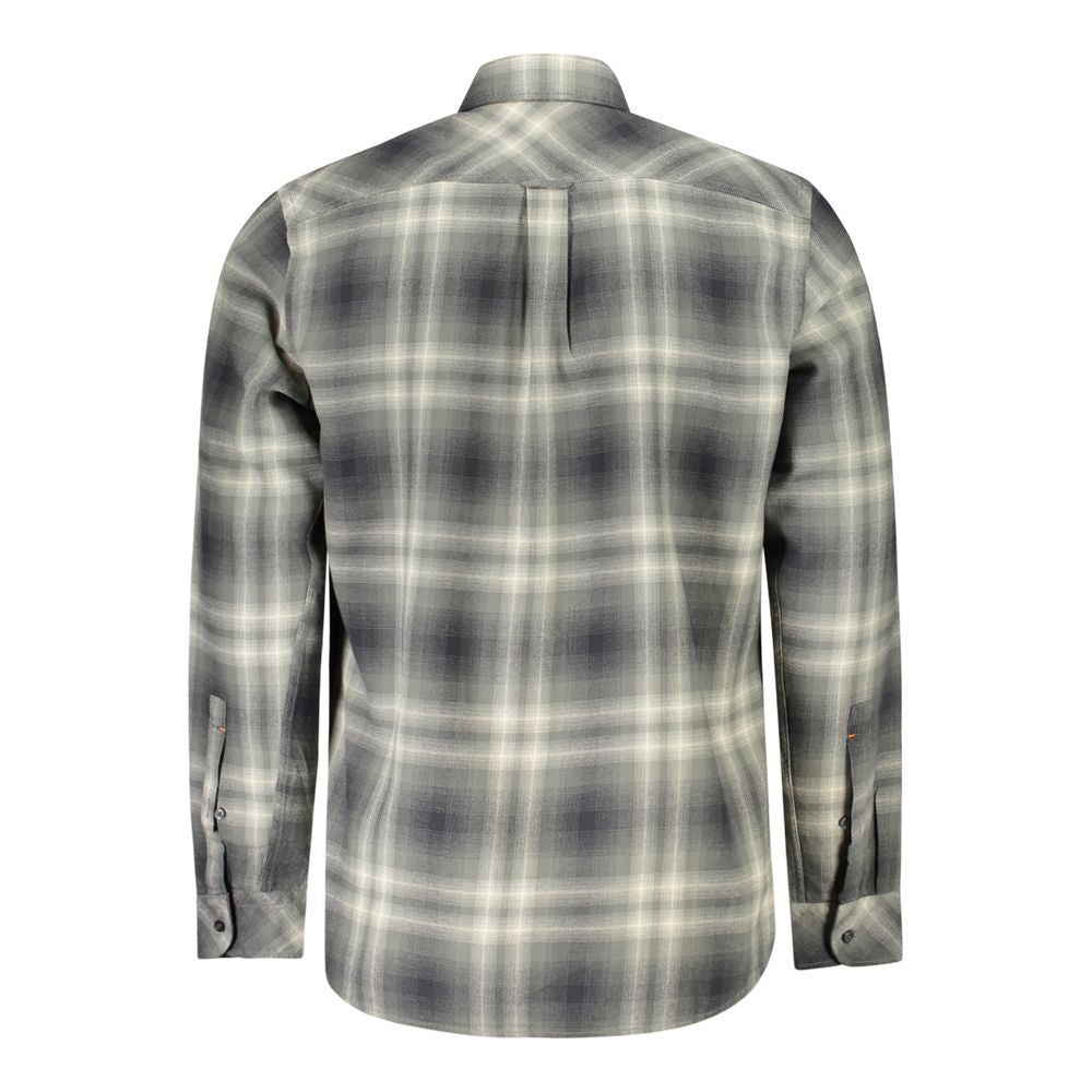 Shirt by Hugo Boss for men in cotton green features an architectural silhouette with a refined and elegant for a architectural look.