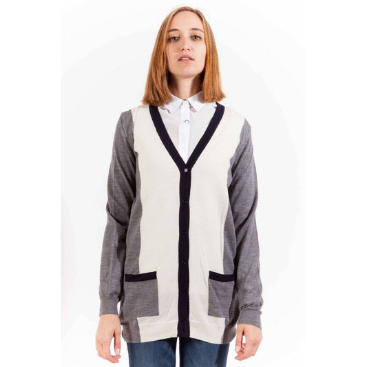 Cardigan by Gant for women in wool gray features a nuanced silhouette with a refined and nuanced long-sleeve detailing for a sophisticated look.