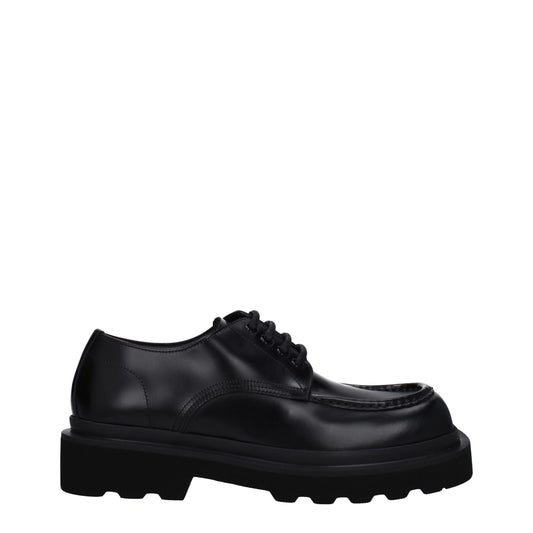 Mid-Heel Lace-Up Shoes by Dolce & Gabbana for men in leather & rubber black features an effortless chic silhouette, showcasing the Men's Leather & Rubber Mid-Heel Lace-Up Shoes design with an effortless chic 4-cm-heel mid-heel and a round toe style for a effortless chic look.
