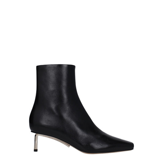 Mid-Heel Ankle Boots by Off-White for women in leather black & white features an effortless chic silhouette from the Women's Leather Mid-Heel Ankle Boots collection, showcasing a effortless chic 5-cm-heel mid-heel and refined square toe style for an effortless chic look.
