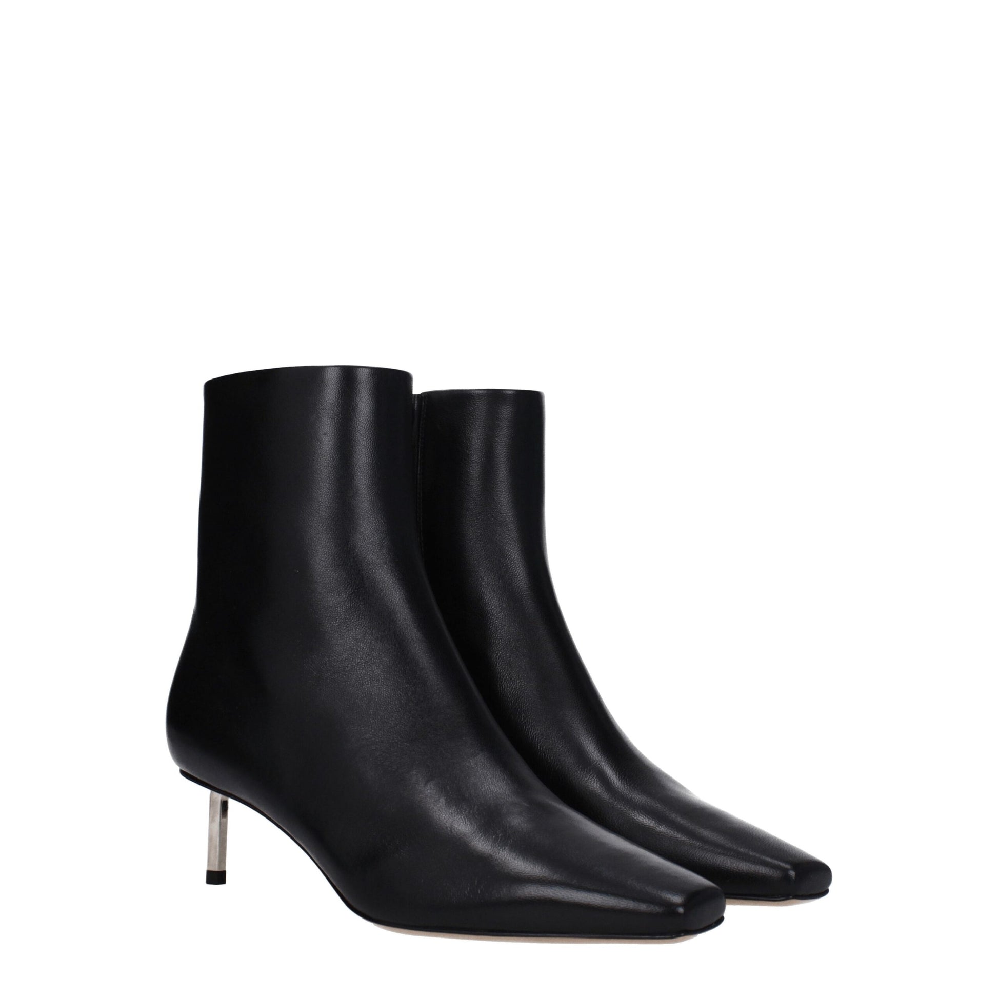 Mid-Heel Ankle Boots by Off-White for women in leather black & white features an high-performance silhouette, showcasing the sophisticated design of the Women's Leather Mid-Heel Ankle Boots with a 5-cm-heel mid-heel and a refined square toe style.