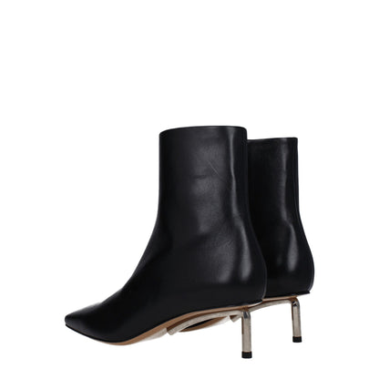 Mid-Heel Ankle Boots by Off-White for women in leather black & white features an dynamic silhouette, showcasing the dynamic Women's Leather Mid-Heel Ankle Boots design with its distinctive 5-cm-heel mid-heel and elegant square toe style.