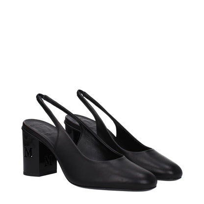 Mid-Heel High-Heel Sandals by Max Mara for women in leather black features an exquisite silhouette, showcasing the exquisite Women's Leather Mid-Heel High-Heel Sandals with a high-heel 7-5-cm-heel mid-heel and round toe style.