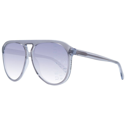 Sunglasses by Guess for men in plastic and gray presents a sumptuous silhouette, featuring gray coloured frame and aviator full-rim frame design with gradient category-2-medium-tint lens for a sumptuous look.