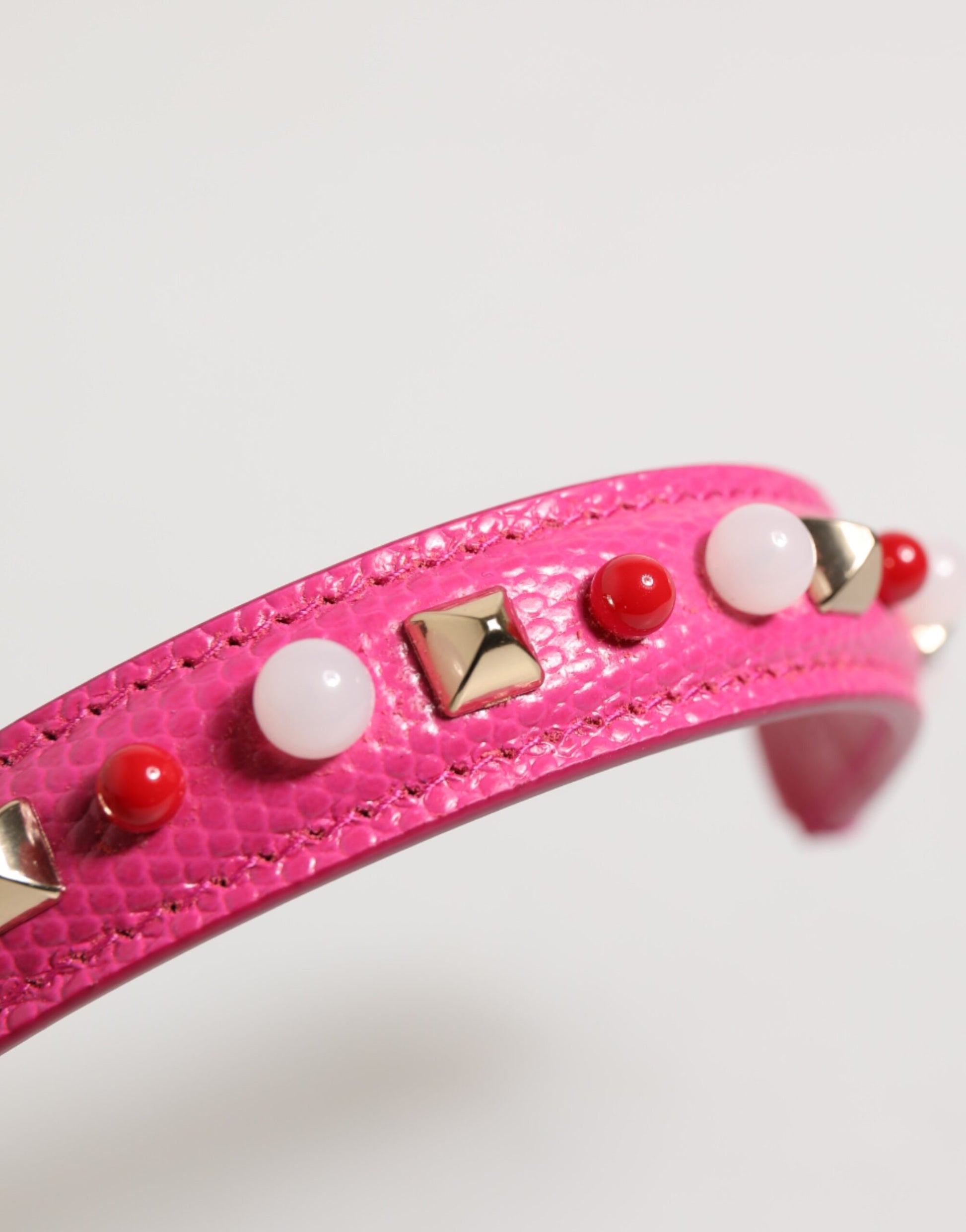 Shoulder Strap from Dolce & Gabbana for women in calf leather pink features an on trend design from the Calf Leather Shoulder Strap collection, highlighting a premium look.