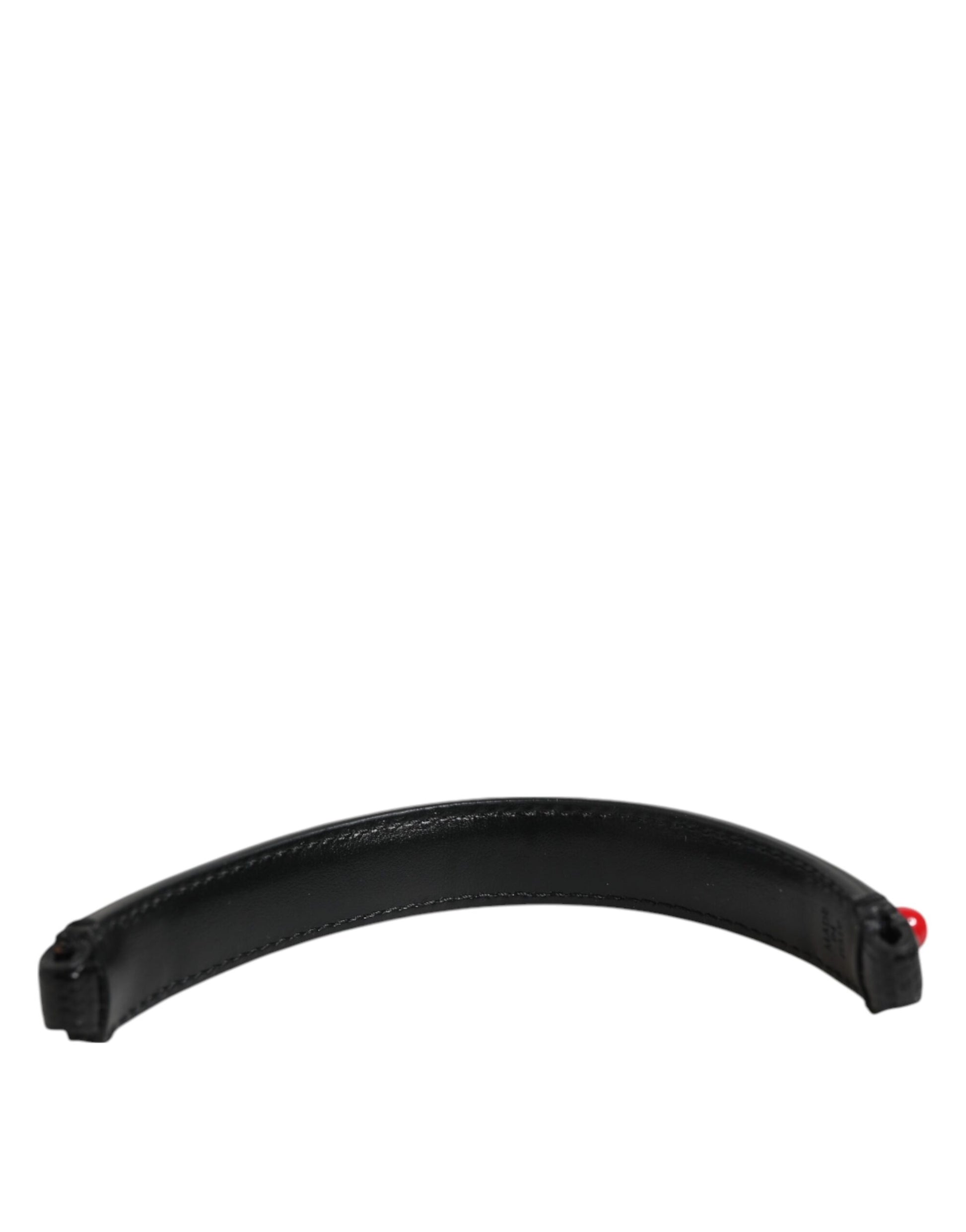 Shoulder Strap by Dolce & Gabbana for women in calf leather black features a effortlessly chic design, perfectly complementing the signature look of the Calf Leather Shoulder Strap.