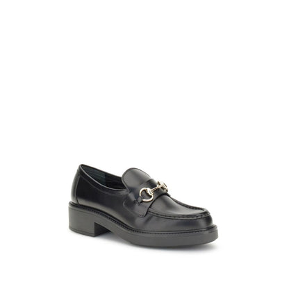 Loafer Loafers Slip-On Shoes by Gucci for women in bos taurus calf leather black showcases a timeless silhouette as Horsebit Women's Bos Taurus Calf Leather Loafer Loafers Slip-On Shoes, artfully designed with a timeless block-heel and refined round toe style for a timeless finish.