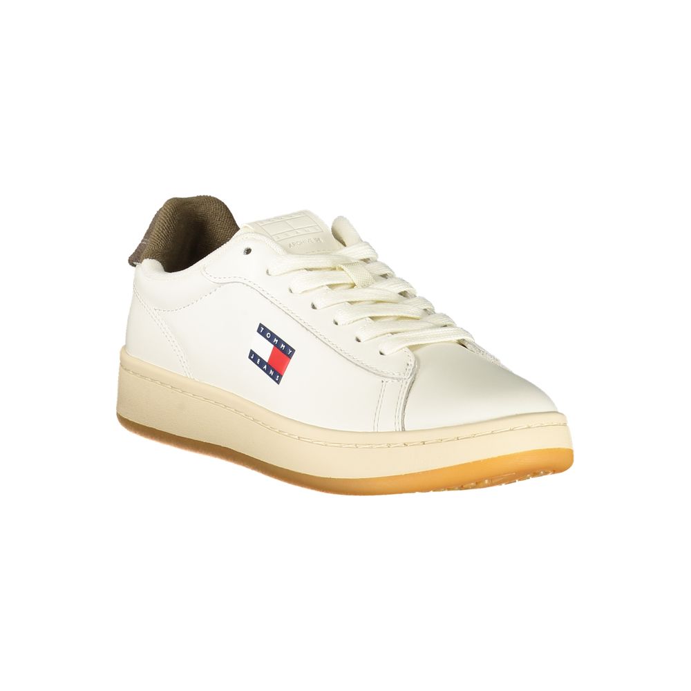 Sneakers by Tommy Hilfiger for women in polyester polyethylene leather brown & white presents a sumptuous silhouette, artfully capturing the essence of the Women's Fashion Polyester Polyethylene Leather Sneakers with its sumptuous fashion style design.