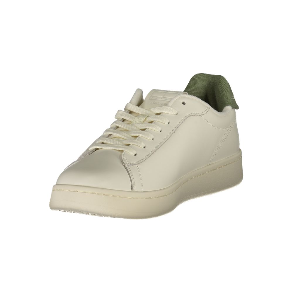 Sneakers by Tommy Hilfiger for men in polyester polyurethane leather green & white presents a sumptuous silhouette as Men's Fashion Polyester Polyurethane Leather Sneakers, expertly defined by a sumptuous fashion style for a sumptuous, high-fashion look.
