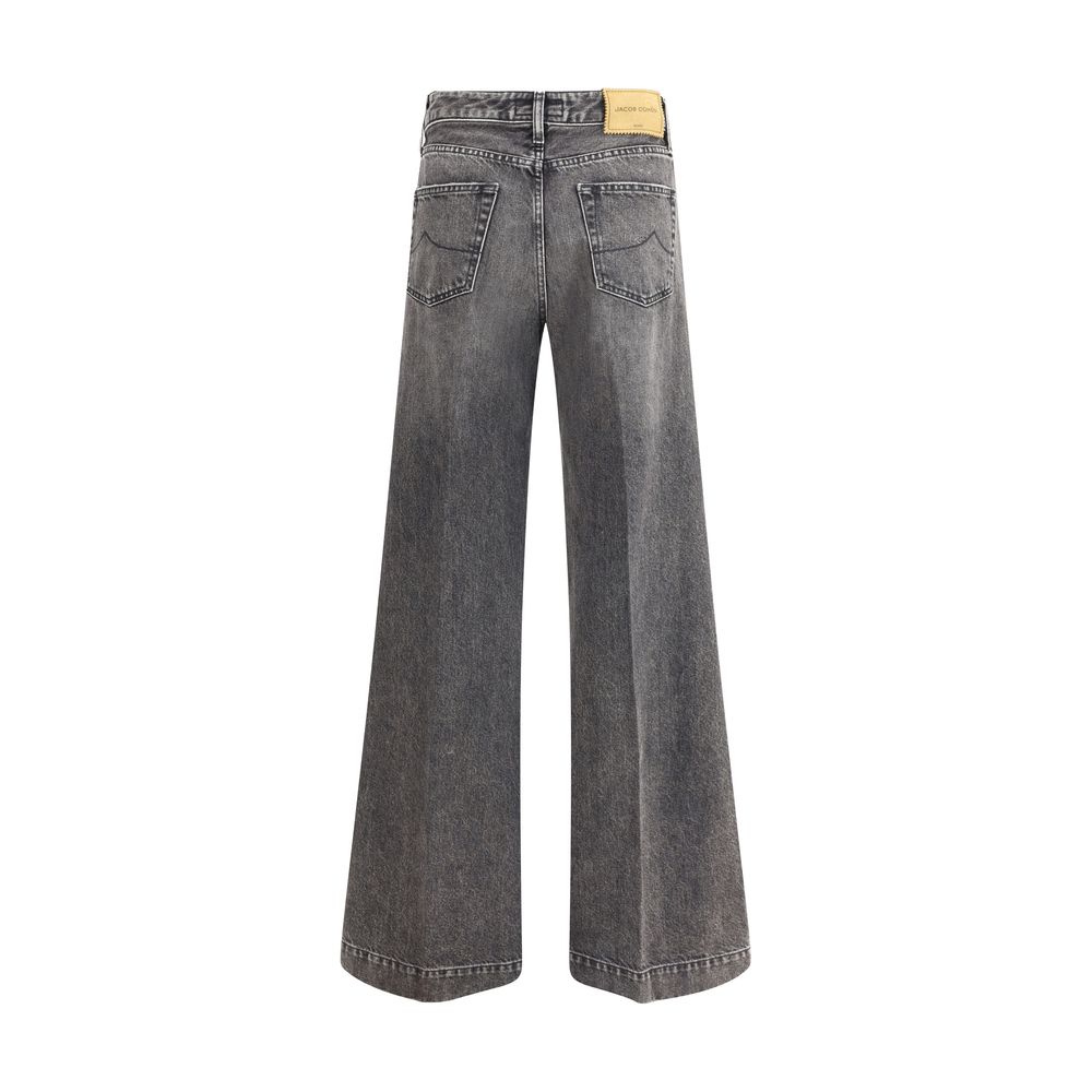 Jeans by Jacob Cohen for women in denim cotton gray & patterned presents a refined pantology silhouette, artfully defined by a refined pantology relaxed-fit, regular-fit & wide, long, and a sophisticated high rise.
