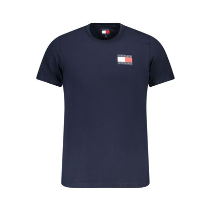 T-Shirt by Tommy Hilfiger for men in cotton blue features an edgy silhouette, meticulously detailed with a sophisticated and for a truly edgy finish.