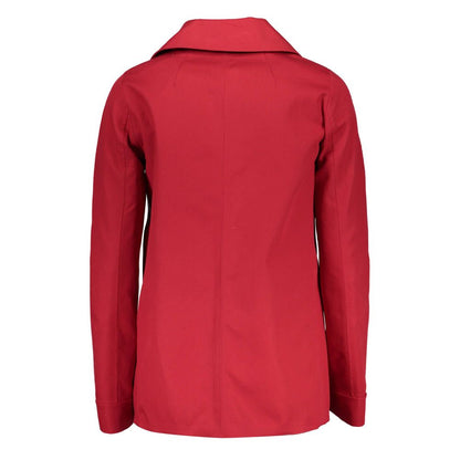 Jacket by Gant for women in cotton red showcases a contemporary silhouette, detailed with a contemporary and premium pockets for a sophisticated finish.