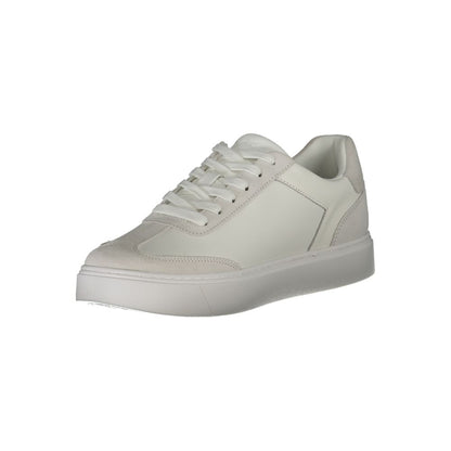 Sneakers by Calvin Klein for men in polyester polyurethane leather white & print features a sumptuous design, perfectly showcasing the sumptuous fashion style of this Men's Fashion Polyester Polyurethane Leather Sneakers.