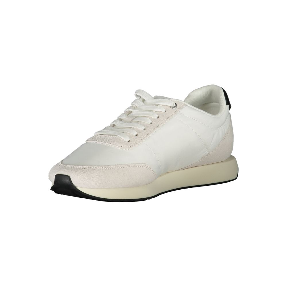 Sneakers by Calvin Klein for men in polyester polyurethane leather black & white features a sumptuous design, perfectly showcasing the sumptuous athletic style of this Men's Athletic Polyester Polyurethane Leather Sneakers.