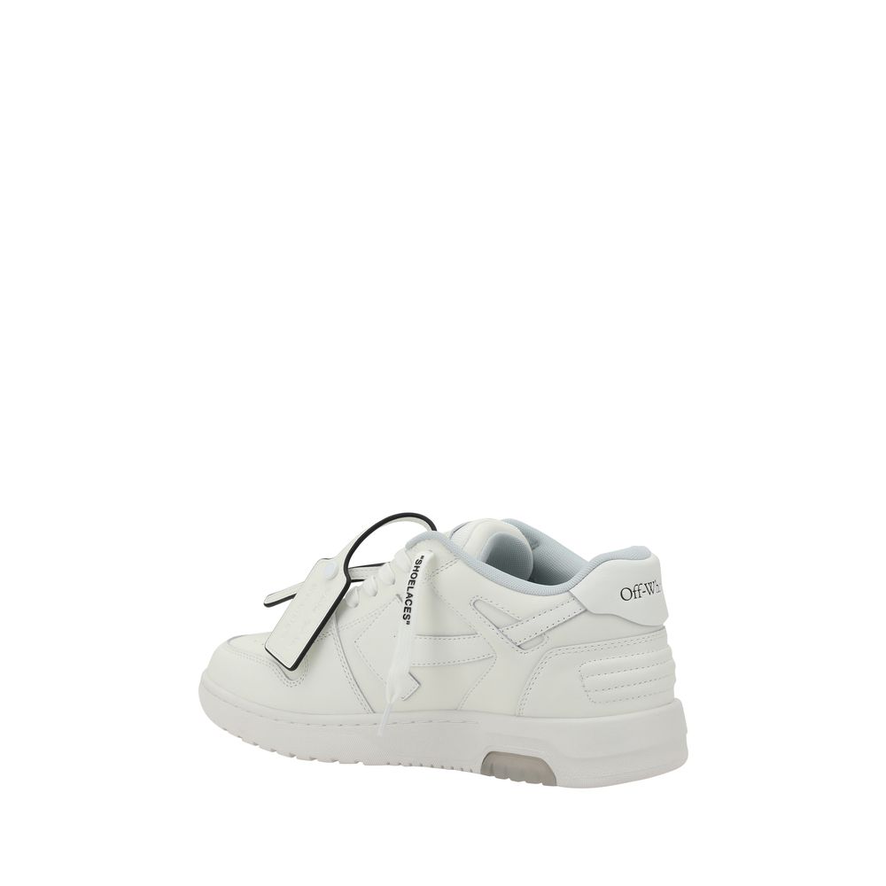 Sneakers by Off-White for men in bos taurus calf leather white features an sumptuous design from the Men's Low Top Bos Taurus Calf Leather Sneakers collection, highlighting a sumptuous low-top style for a premium, high-fashion look.