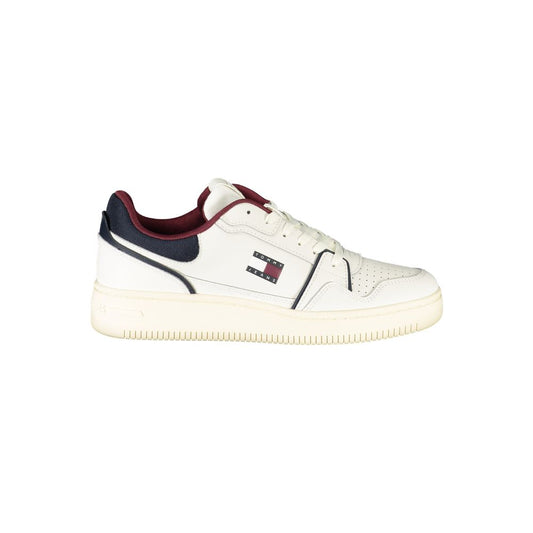Sneakers by Tommy Hilfiger for men in polyurethane leather white presents a sumptuous silhouette as Men's Low-Top Basketball Polyurethane Leather Sneakers, expertly defined by a sumptuous low-top basketball style for a sumptuous, high-fashion look.