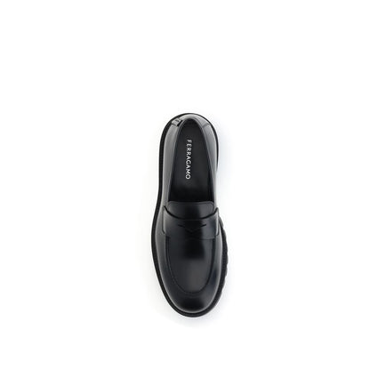 Sneakers by Ferragamo for men in bos taurus calfskin leather black features an timeless silhouette from the Men's Fashion Bos Taurus Calfskin Leather Sneakers collection, showcasing a signature fashion style with an timeless finish.