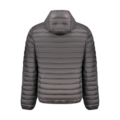 This Hooded Jacket by North Sails for men in polyamide & polyester black showcases a magnificent silhouette, meticulously crafted with a distinctive and functional pockets, hooded & insulated for a magnificent finish.
