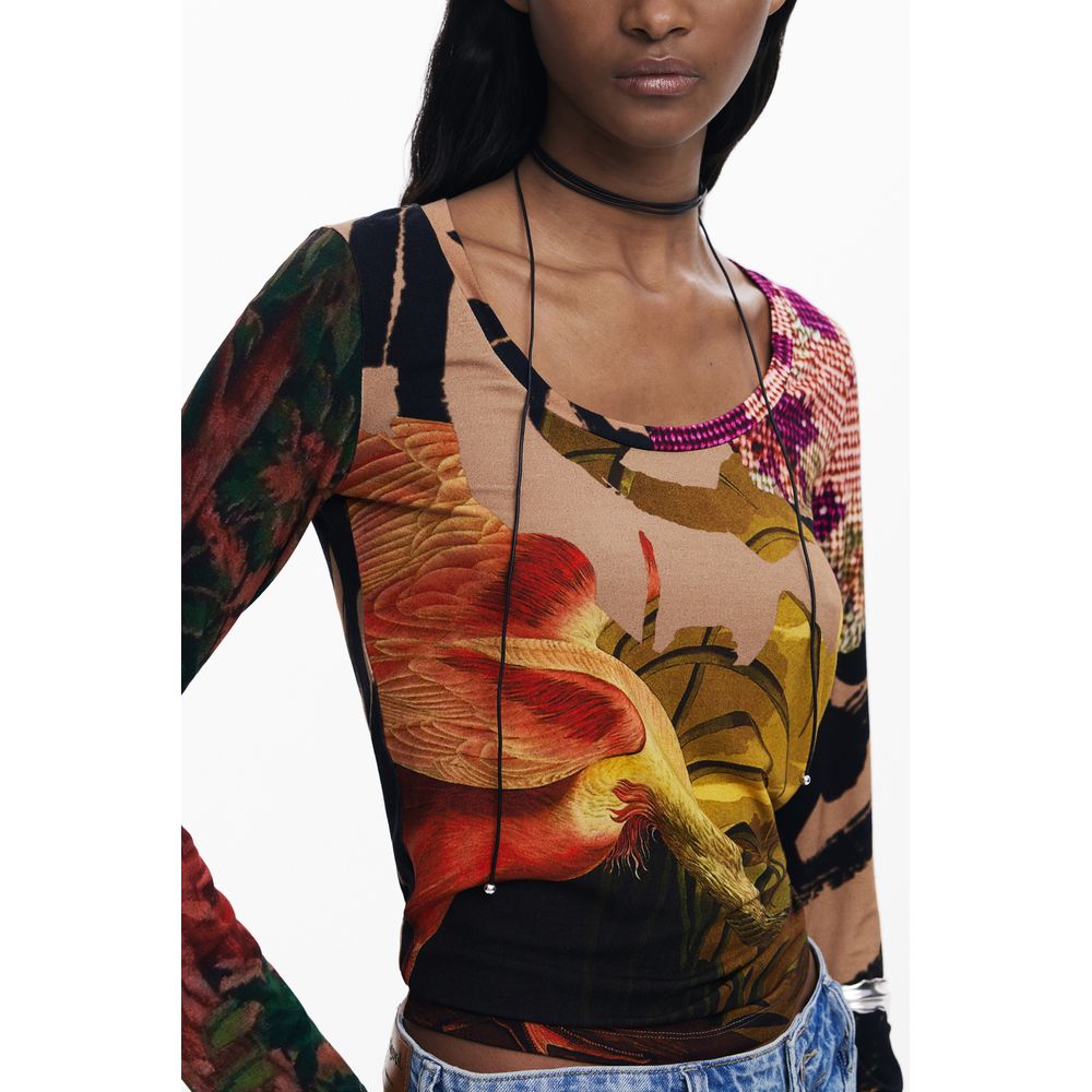 T-Shirt by Desigual for women in stretch viscose brown & print showcases a unassuming silhouette, artfully detailed with a refined and unassuming for a sophisticated, contemporary look.