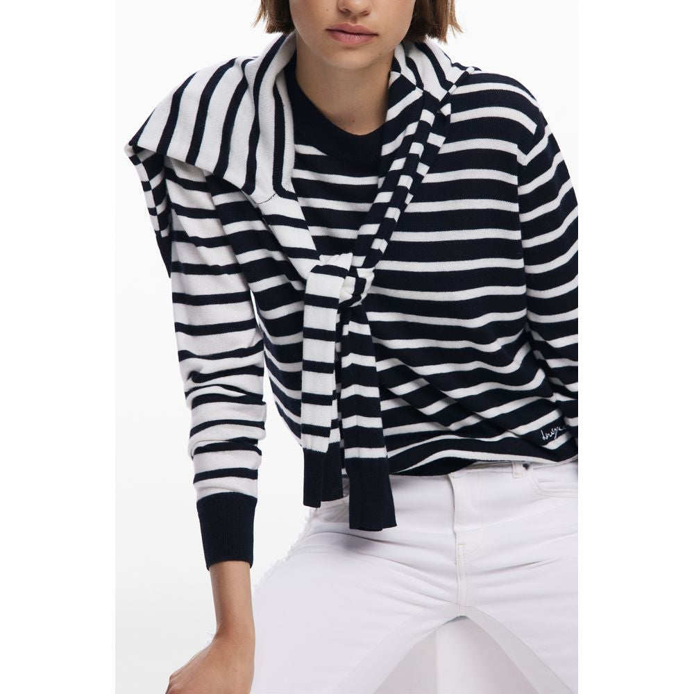 Sweatshirt by Desigual for women in marabou polyamide wool black & striped features an magnificent silhouette, showcasing a sophisticated and detail for a truly magnificent finish.
