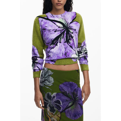Skirt by Desigual for women in polyester green showcases a sultry silhouette, elegantly defined by its and the sophisticated sultry design of the Women's Polyester Skirt.