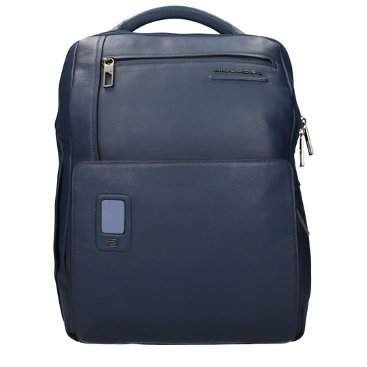 Backpack by Piquadro for men in leather blue features an stately silhouette from the Leather Backpack range, with a secure , ample , and versatile backpack-strap & adjustable-strap.