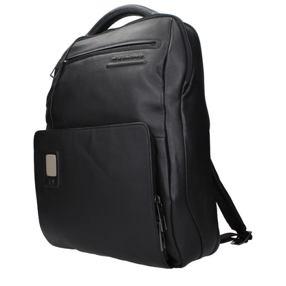 Backpack by Piquadro for men in leather black features a architectural Leather Backpack design with a secure , ample , and versatile backpack-strap & adjustable-strap for a architectural finish.