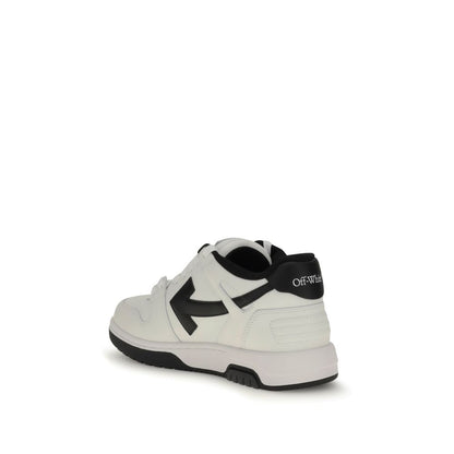 Sneakers by Off-White for men in bos taurus calf leather white features an sumptuous design from the Men's Low Top Bos Taurus Calf Leather Sneakers collection, highlighting a sumptuous low-top style for a premium, high-fashion look.