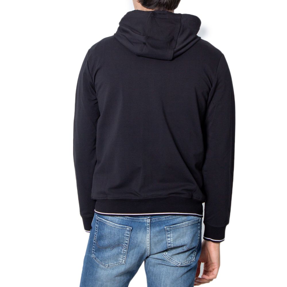 Hooded Hoodie by Armani Exchange for men in stretch cotton black features a edgy silhouette, detailed with a edgy hooded neckline and for a refined finish.