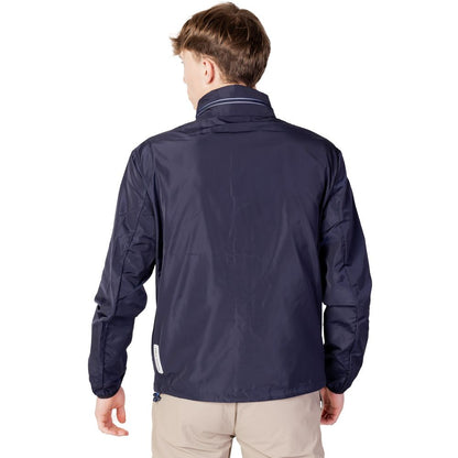 Windbreaker Jacket by Armani Exchange for men in polyester blue features an magnificent silhouette, showcasing the sophisticated and functional lightweight, pockets & windproof for a premium, magnificent look.
