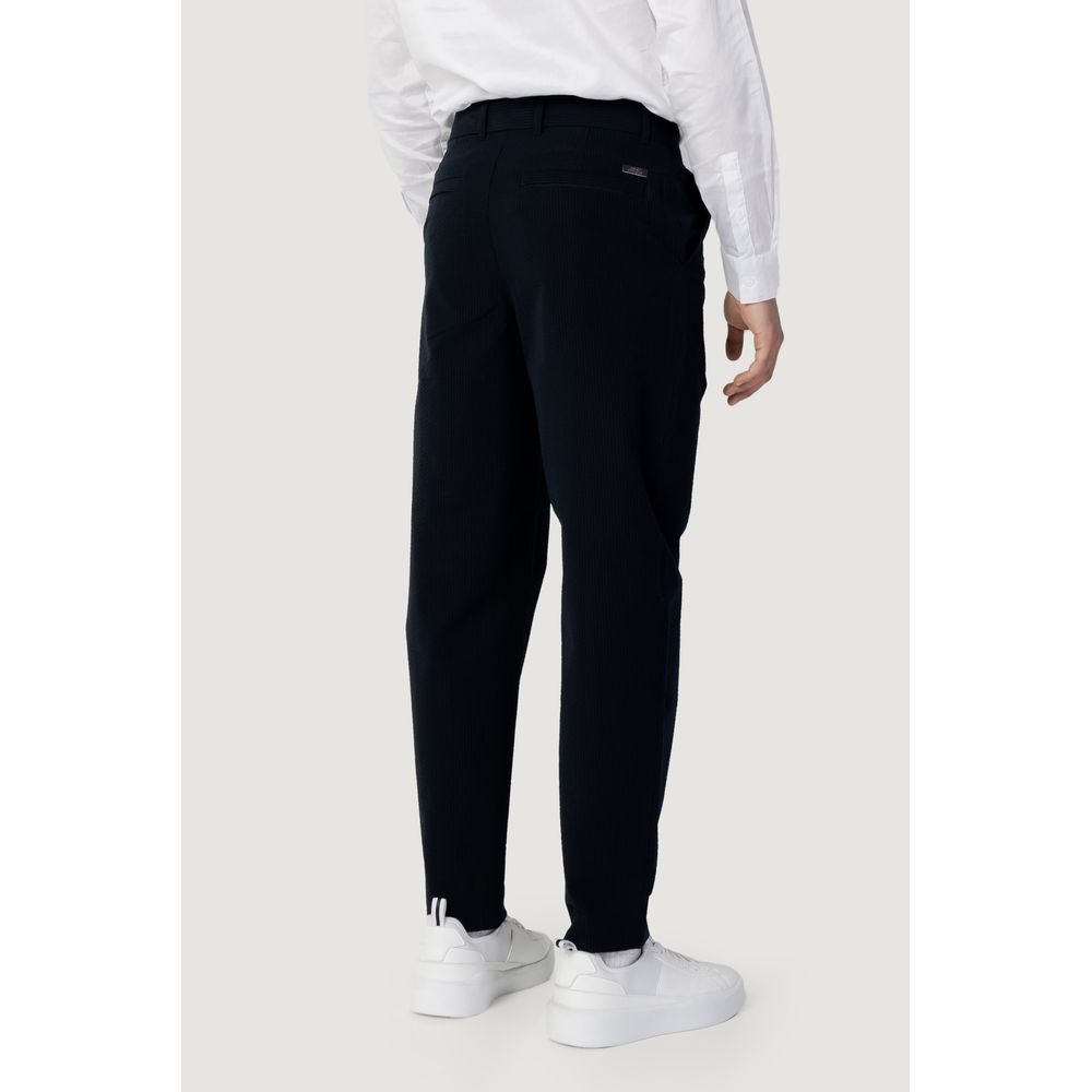 Trousers by Armani Exchange for men in cotton blue features a sculptural silhouette, showcasing a sculptural regular-fit and long with a sophisticated for a sculptural finish.