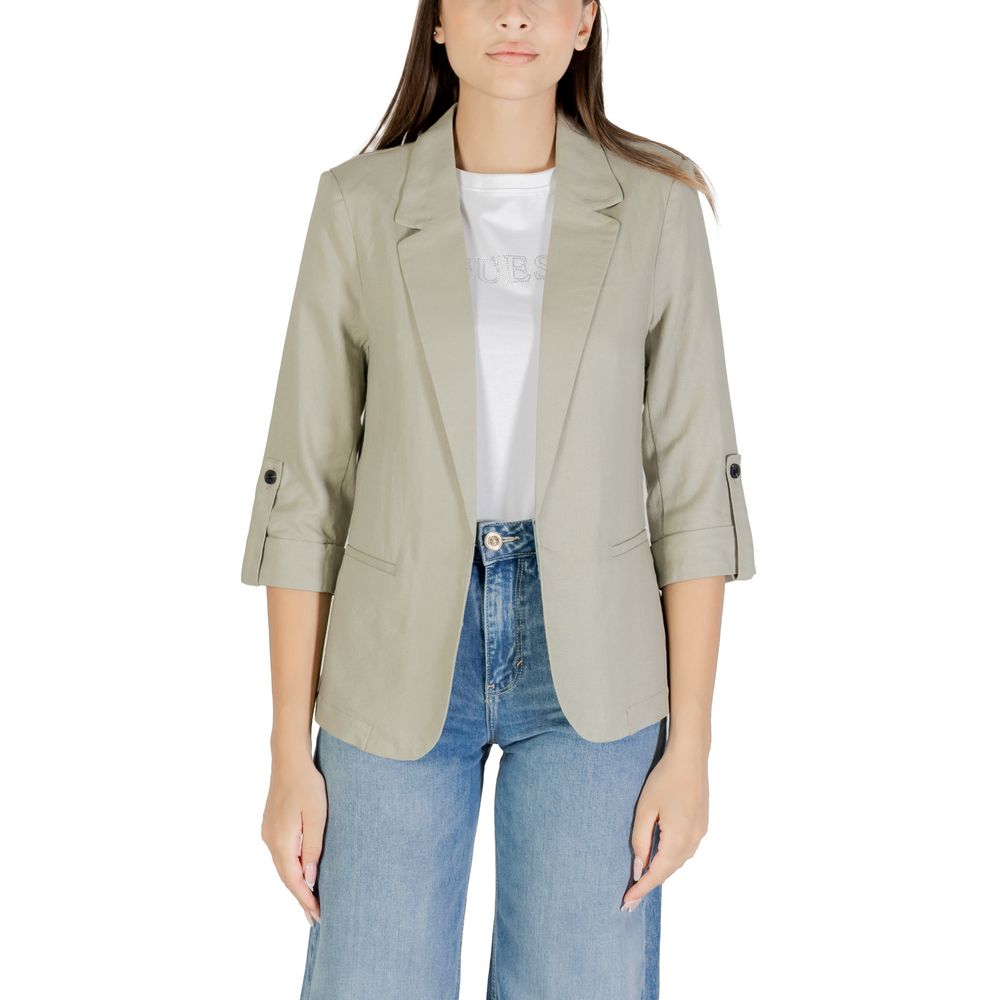 Blazer by Only for women in linen & viscose green features an crisp silhouette with sophisticated and a crisp for a truly crisp finish.