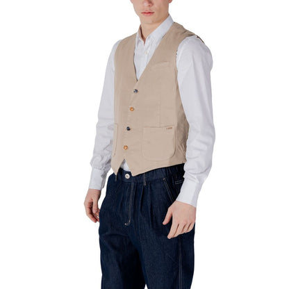 Vest by Gianni Lupo for men in cotton beige features an contemporary silhouette, showcasing refined and a contemporary for a sophisticated layered look.