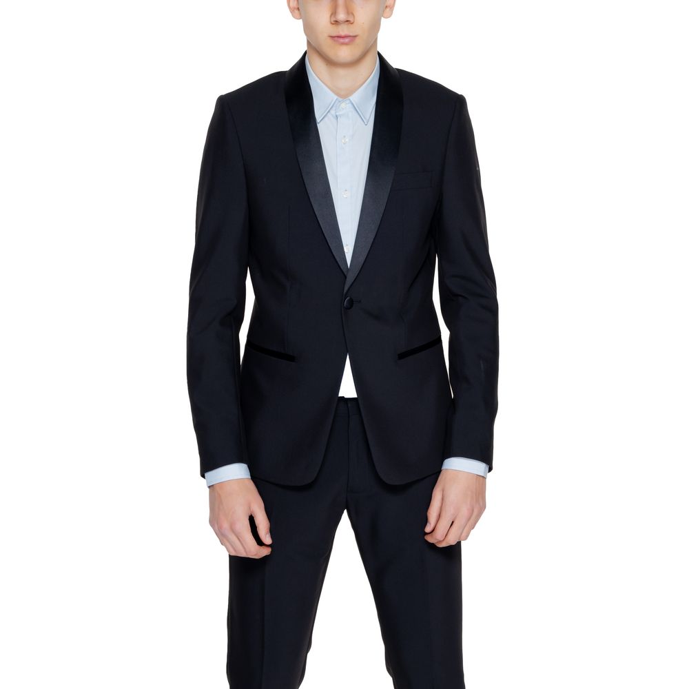Blazer by Antony Morato for men in satin polyester & viscose black showcases a discerning silhouette, elegantly detailed with a sophisticated and premium for a truly discerning finish.
