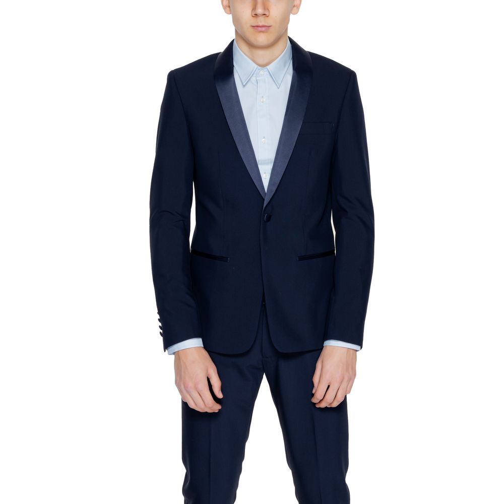 Blazer by Antony Morato for men in satin polyester & viscose blue features an crisp silhouette with sophisticated and a crisp for a truly crisp finish.
