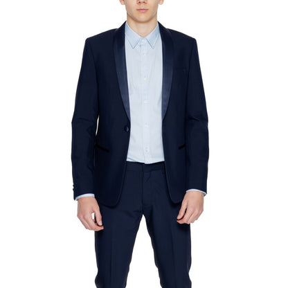 Blazer by Antony Morato for men in satin polyester & viscose blue features an stylish silhouette, showcasing a sophisticated and stylish for a truly stylish finish.