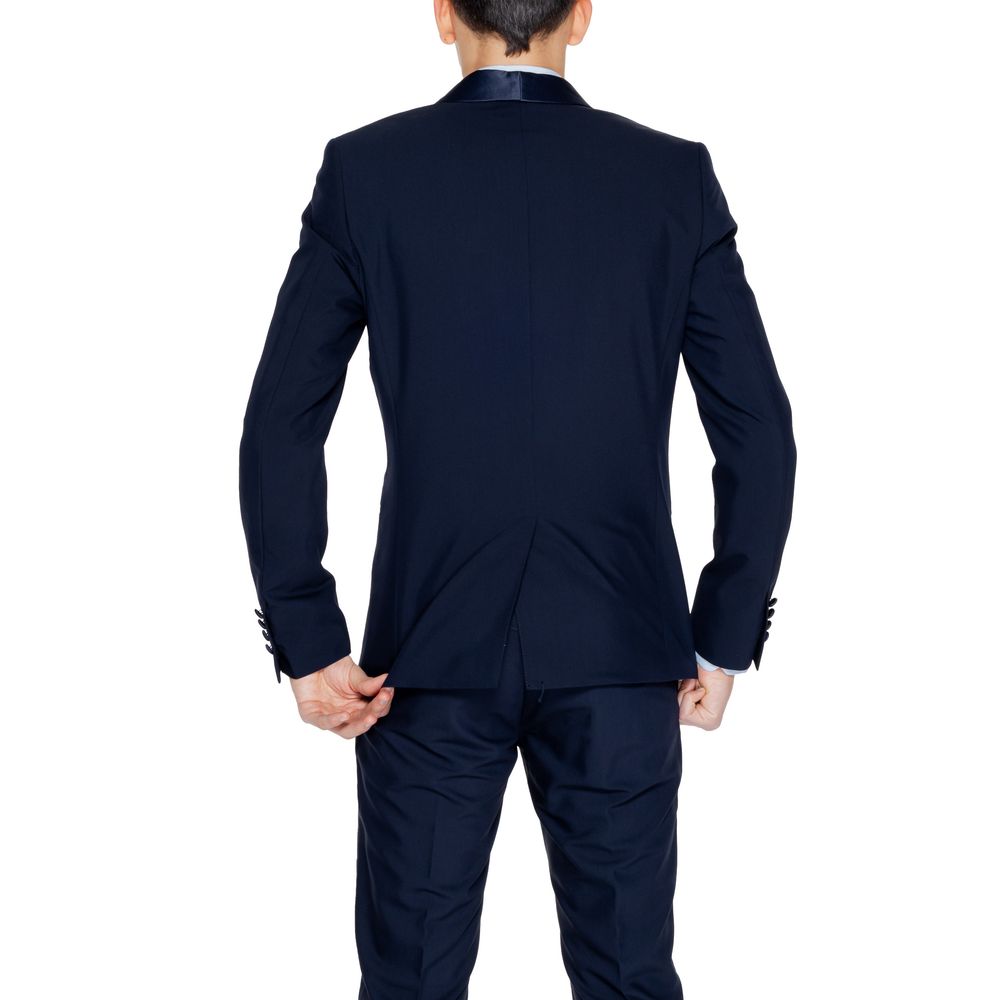 Blazer by Antony Morato for men in satin polyester & viscose blue features an sartorial silhouette, showcasing a sophisticated and sartorial for a truly sartorial finish.