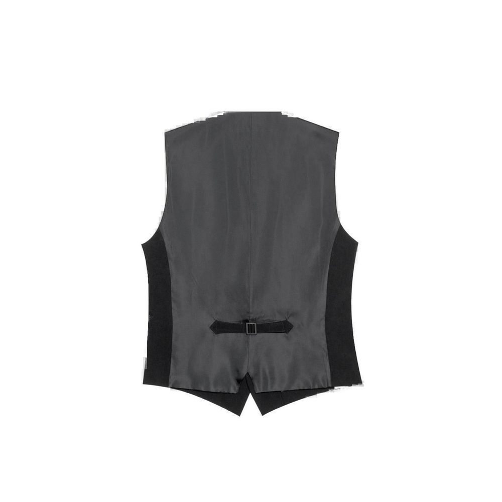 Vest by Antony Morato for men in stretch polyester black features a enviable silhouette, elegantly detailed with a enviable and functional pockets for a enviable finish.
