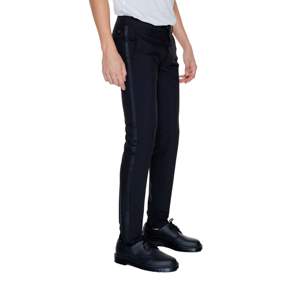 Trousers by Antony Morato for men in stretch viscose polyester black features a tailored silhouette with a tailored slim, defined by its long and a sophisticated .