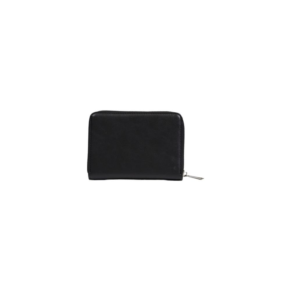 Wallet by Replay for women in polyester black presents a refined silhouette, artfully capturing the essence of the Polyester Wallet design with sophisticated for a refined look.