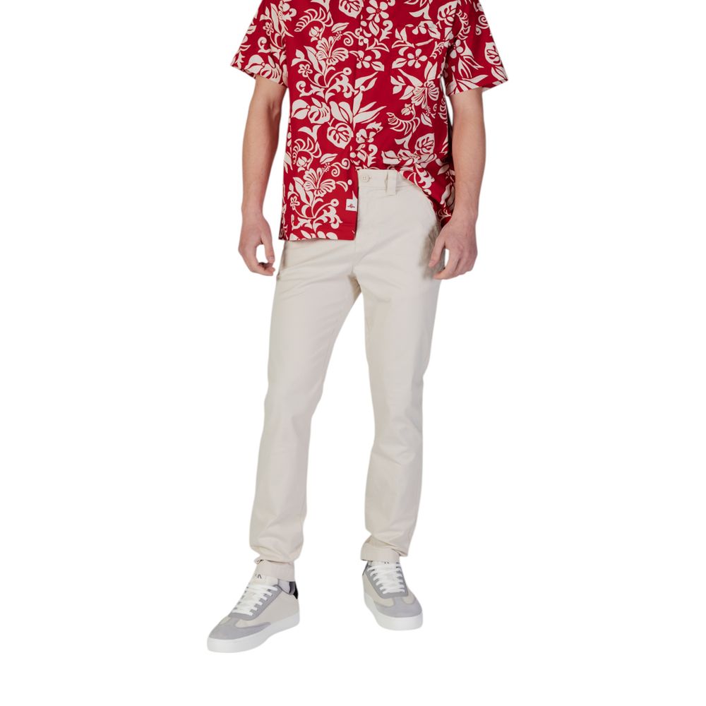 Trousers by Tommy Hilfiger Jeans for men in stretch cotton beige presents a perennial silhouette, meticulously tailored with a skinny & slim cut, long finish, and an elegant .