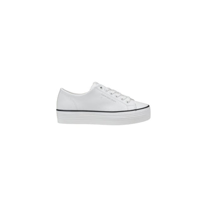 Sneakers by Calvin Klein Jeans for women in leather black & white features an sumptuous design from the Women's Low-Top Casual Leather Sneakers collection, highlighting a sumptuous low-top casual style for a premium, high-fashion look.