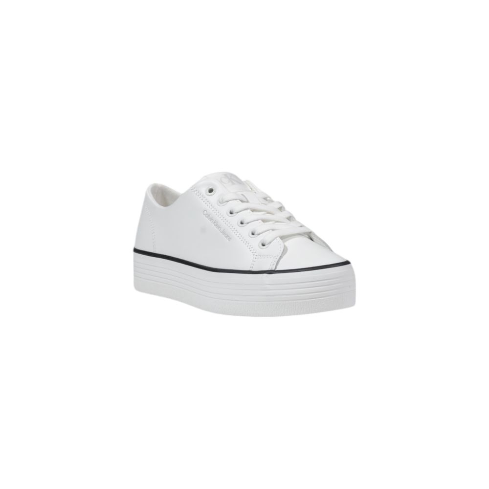 Sneakers by Calvin Klein Jeans for women in leather black & white features an sumptuous silhouette, showcasing the premium Women's Low-Top Casual Leather Sneakers in a sumptuous low-top casual style that offers a sumptuous finish for refined style.
