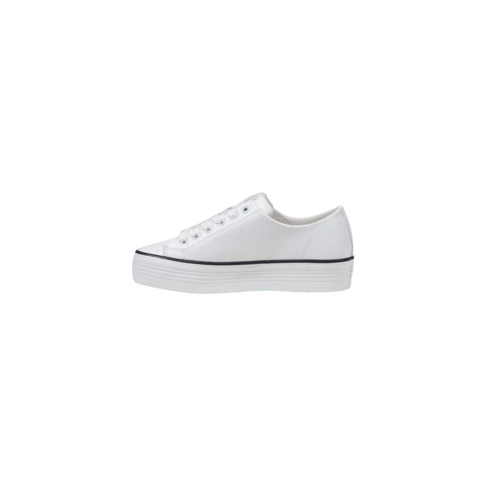 Sneakers by Calvin Klein Jeans for women in leather black & white presents a sumptuous silhouette from the Women's Low-Top Casual Leather Sneakers collection, showcasing a sumptuous low-top casual style for an elevated aesthetic.