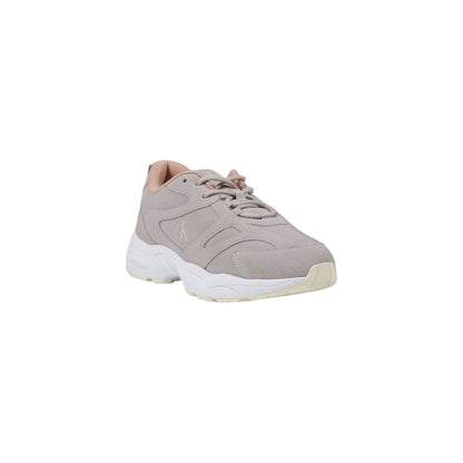 Sneakers by Calvin Klein Jeans for women in leather gray presents a sumptuous silhouette as Women's Padded Athletic Casual Leather Sneakers, expertly defined by a sumptuous athletic casual style for a sumptuous, high-fashion look.