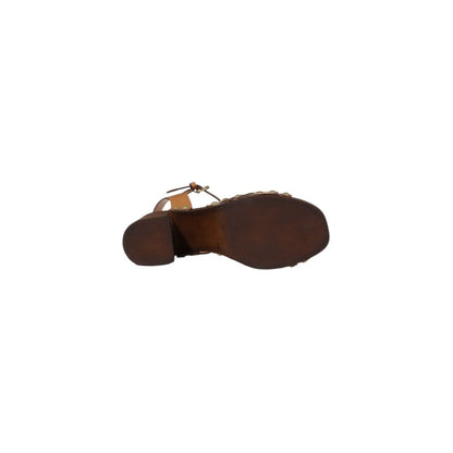 High-Heel Sandals by Alviero Martini Prima Classe for women in polyurethane leather and beige presents a sculptural silhouette, showcasing the signature style of the Women's Polyurethane Leather High-Heel Sandals with a sculptural high-heel and sculptural .