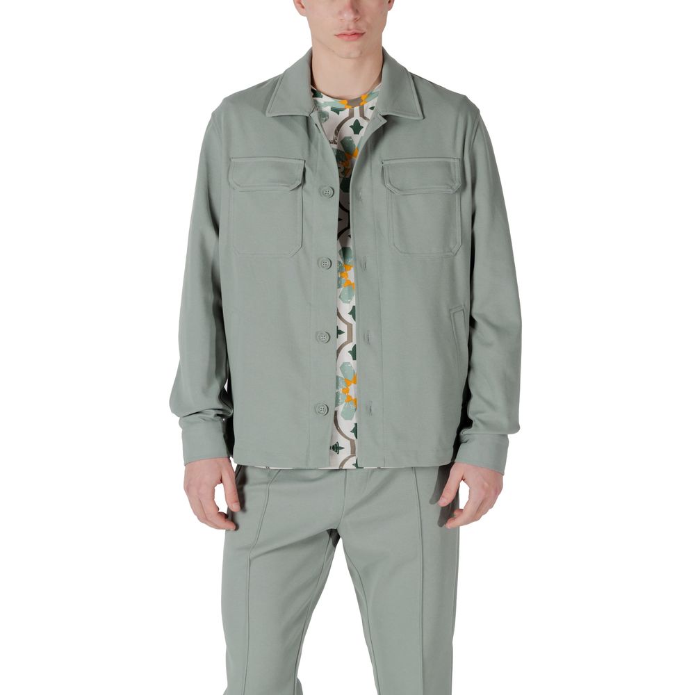 Overcoat by Antony Morato for men in stretch polyester cotton green showcases a enveloping silhouette, detailed with distinctive and a enveloping .