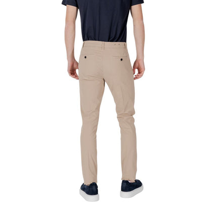 Trousers by Antony Morato for men in stretch cotton beige features an sartorial silhouette, showcasing a precise skinny & slim and long with a sartorial for a refined look.