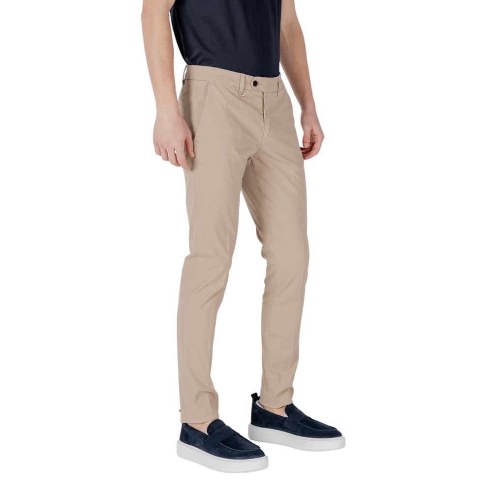 Trousers by Antony Morato for men in stretch cotton beige features a tailored silhouette with a tailored skinny & slim, defined by its long and a sophisticated .